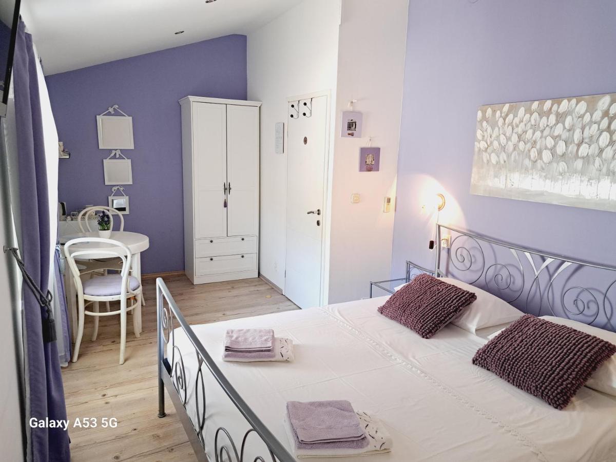 Heritage Rooms Kut Вис Екстериор снимка